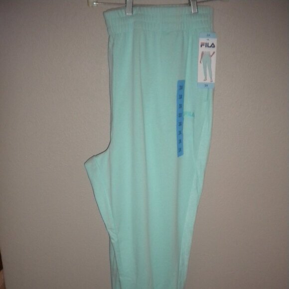 Fila Womens Plus Size 3X Blue Tint French Terry Sweatpants NWT - Picture 2 of 4